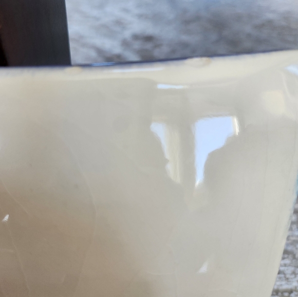 Colorful Cat Design Decorative Plate, 10 1/2", signed by artist Judith Stiles - Picture 6 of 6